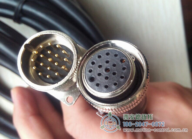 圖為12芯編碼器插頭照片 圖為12芯編碼器插頭照片